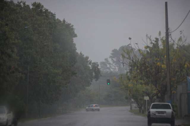 Chuvas se intensificam em diversos bairros de Campo Grande