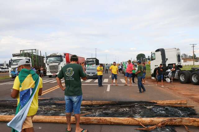 Bolsonaristas afirmam que n&atilde;o v&atilde;o liberar trecho da BR-163: &quot;n&atilde;o aceitamos o PT&quot;
