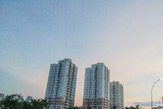 Céu claro nesta manhã em Campo Grande (Foto: Marcos Maluf)