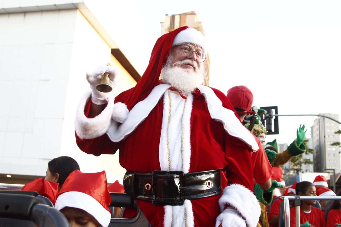 Papai Noel pousa o trenó hoje em Campo Grande - Correio do Estado