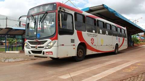 Cidades onde o transporte público foi gratuito diminuíram abstenção no 2° turno