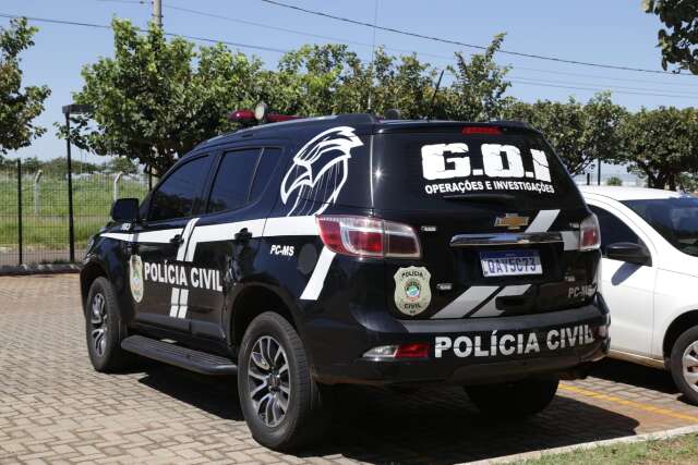 Pol&iacute;cia prende m&atilde;e e padrasto por estupros a menina de 13 anos 