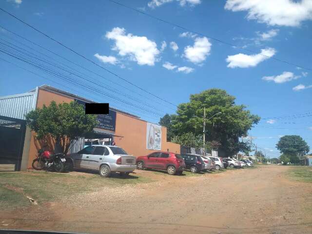 Crian&ccedil;a &eacute; socorrida ap&oacute;s se afogar em piscina de casa de eventos 