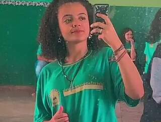 M&atilde;e pede ajuda para encontrar filha de 16 anos desaparecida h&aacute; 9 dias 