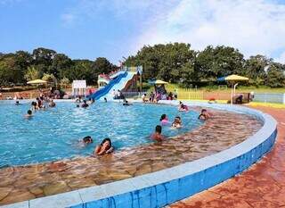 É um lugar para tomar sol, se refrescar e brincar com os filhos. (Foto: Divulgação)