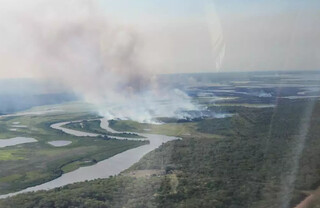 Imagens do ponto de incêndio na região da Serra do Amolar, no Pantanal. (Foto/Divulgação)