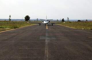Pista do aérodromo de Coxim que também passou por requalificação (Foto: Chico Ribeiro)