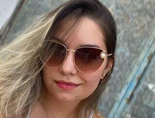 Karen morou em Figueirão e foi morta com três facadas pelo ex-namorado. (Foto: Redes Sociais)