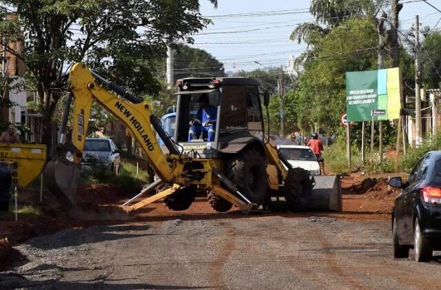 Iniciada em 2020, obra de asfalto deve contemplar 20 ruas do Aero Rancho 