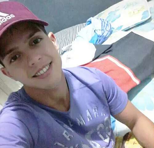Jovem &eacute; executado com 15 tiros nas Moreninhas