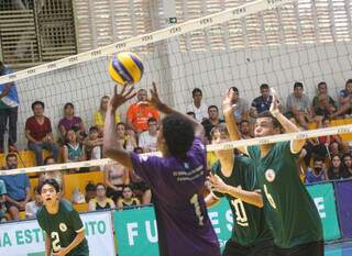 Jogo do Campeonato Estadual de vôlei de base no naipe masculino (Foto: Divulgação)