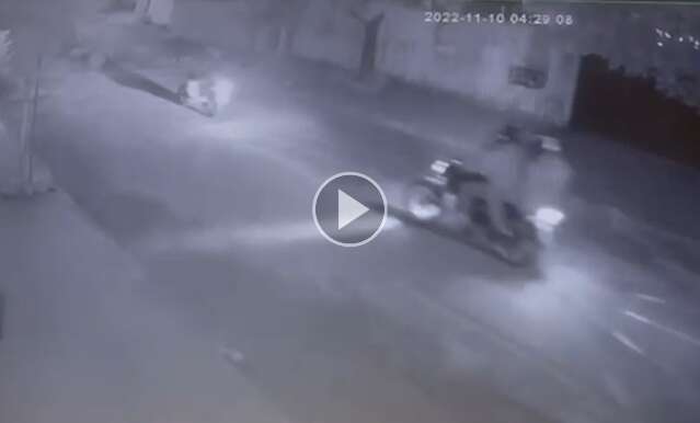 V&iacute;deo mostra criminosos chegando em loja de pisos fuzilada na Zahran
