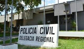 Fachada da Delegacia Regional de Paranaíba, cidade onde acidente aconteceu. (Foto: Divulgação)