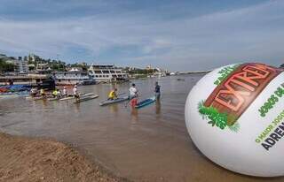 Competição de Stand Up Paddle em Corumbá. (Foto: Divulgação/Prefeitura de Corumbá)