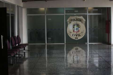 Mulher procura a pol&iacute;cia ao desconfiar que filha de 2 anos foi estuprada