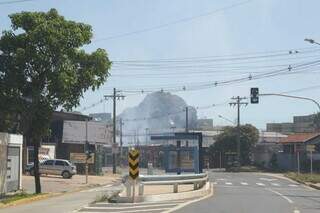 Lixo acumulado e descuido com fogareiro provocam 2 inc&ecirc;ndios 