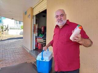 Juan veio para Campo Grande sem pretensão de ficar e hoje se planeja para abrir Capetaria. (Foto: Aletheya Alves)