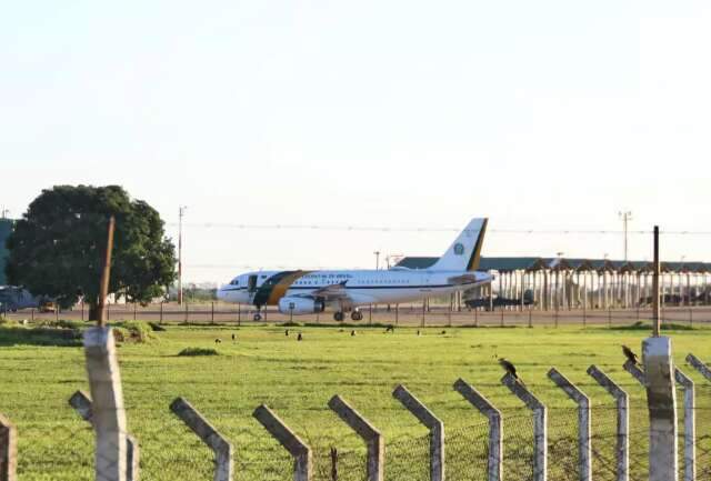 Avi&atilde;o presidencial pousa em Campo Grande e Base A&eacute;rea confirma treinamento