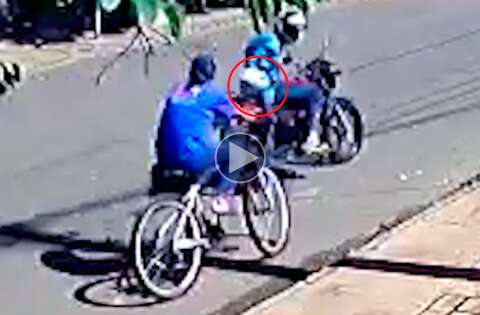 À luz do dia, mulher é roubada por motociclista no São Jorge da Lagoa