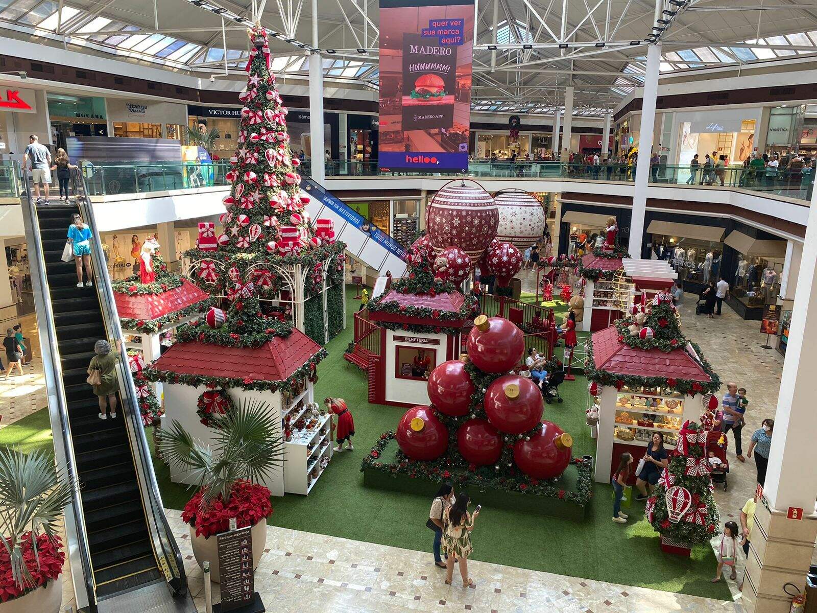 Qual shopping caprichou mais na decoração de Natal 2022? - Enquetes - Campo  Grande News