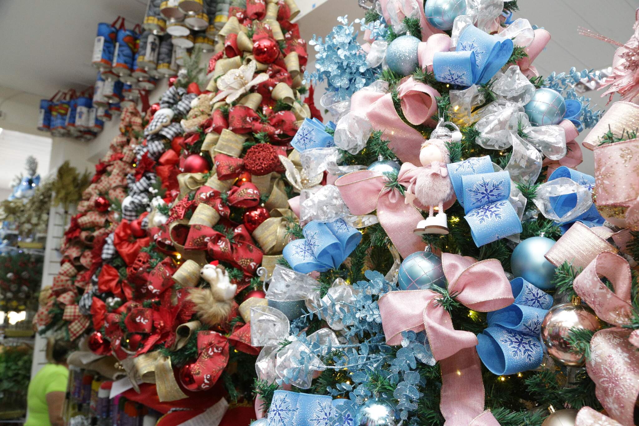 Prontas ou para montar em casa, árvores de Natal custam de R$ 15 a R$ 6,7  mil - Economia - Campo Grande News