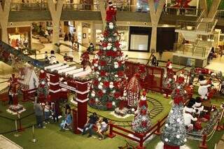 Tema Shopping Bosque dos Ipês: Fantasia na Neve. (Foto: Alex Machado)