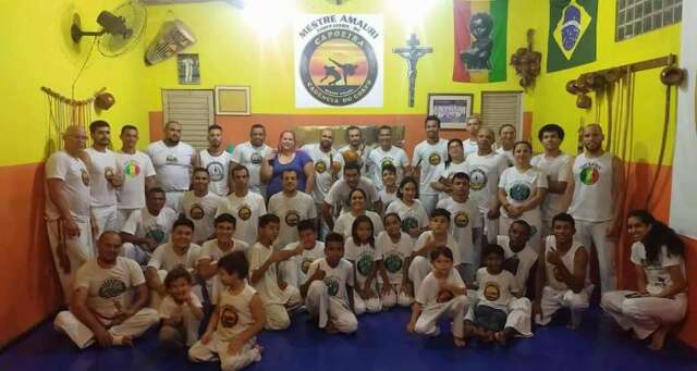 Semana da Consci&ecirc;ncia Negra tem palestra, roda de capoeira e formatura