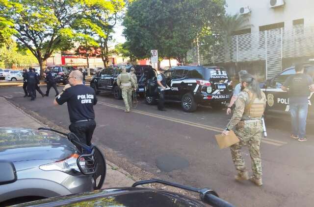 Opera&ccedil;&atilde;o policial cumpre 34 mandados contra suspeitos de tr&aacute;fico e roubo