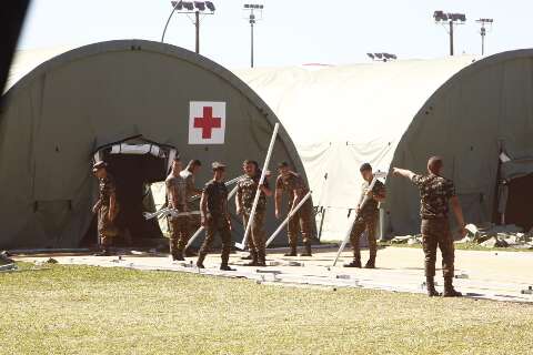 Exército levanta hospital de campanha no Parque Ayrton Senna para treinamento