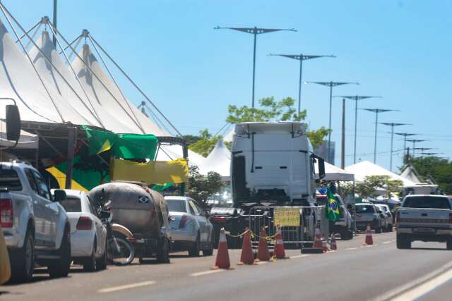 MP d&aacute; prazo e exige relat&oacute;rio sobre infra&ccedil;&otilde;es em frente ao CMO