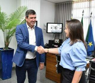 Governador eleito, Eduardo Riedel (PSDB), e a prefeita de Campo Grande, Adriane Lopes (Patriota). (Foto: Ana Paula Fernandes/Divulgação PMCG)