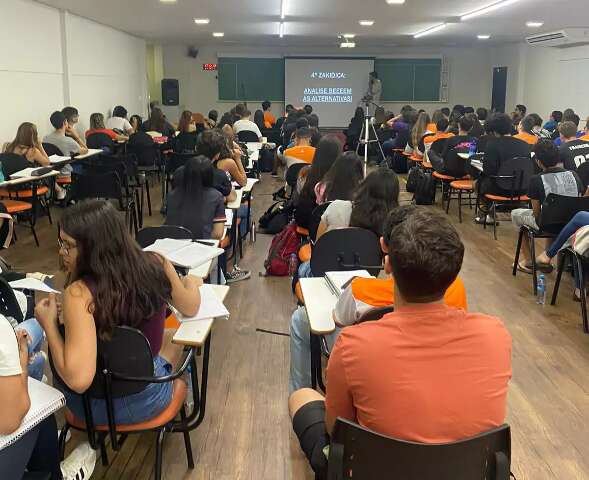 &quot;Chega de teoria&quot;, dizem professores sobre o Enem