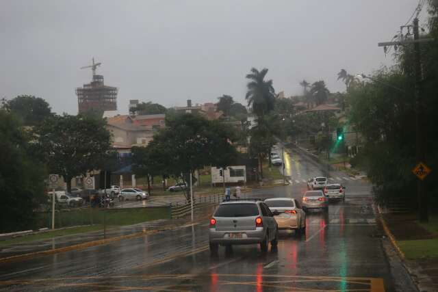 Com previs&atilde;o de chuva, tempo seco pode aliviar no fim de semana