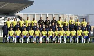 Foto oficial dos jogadores e comissão técnica da seleção brasileira. (Foto: Lucas Figueiredo/CBF)