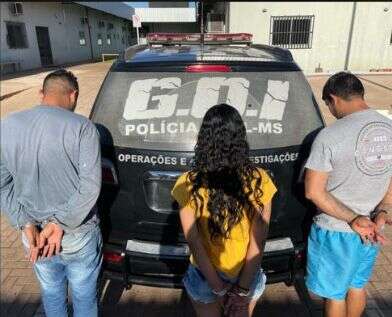 Trio &eacute; preso com coca&iacute;na escondida em caixa de som durante abordagem 