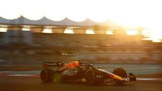 Max Verstappen durante volta rápida em Abu Dhabi (Foto: Divulgação)