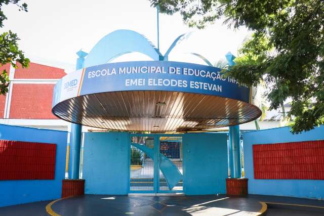 Escolas e Emeis n&atilde;o ter&atilde;o aulas &agrave; tarde em dias de jogos da Copa