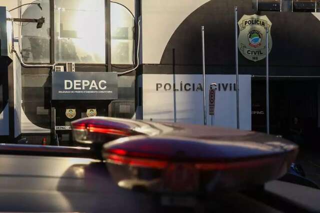 Homem &eacute; socorrido em estado grave ap&oacute;s ser esfaqueado durante assalto