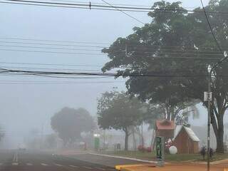 Neblina em Maracaju na manhã desta terça-feira (Foto: Hosana de Lourdes/Tudo do MS)