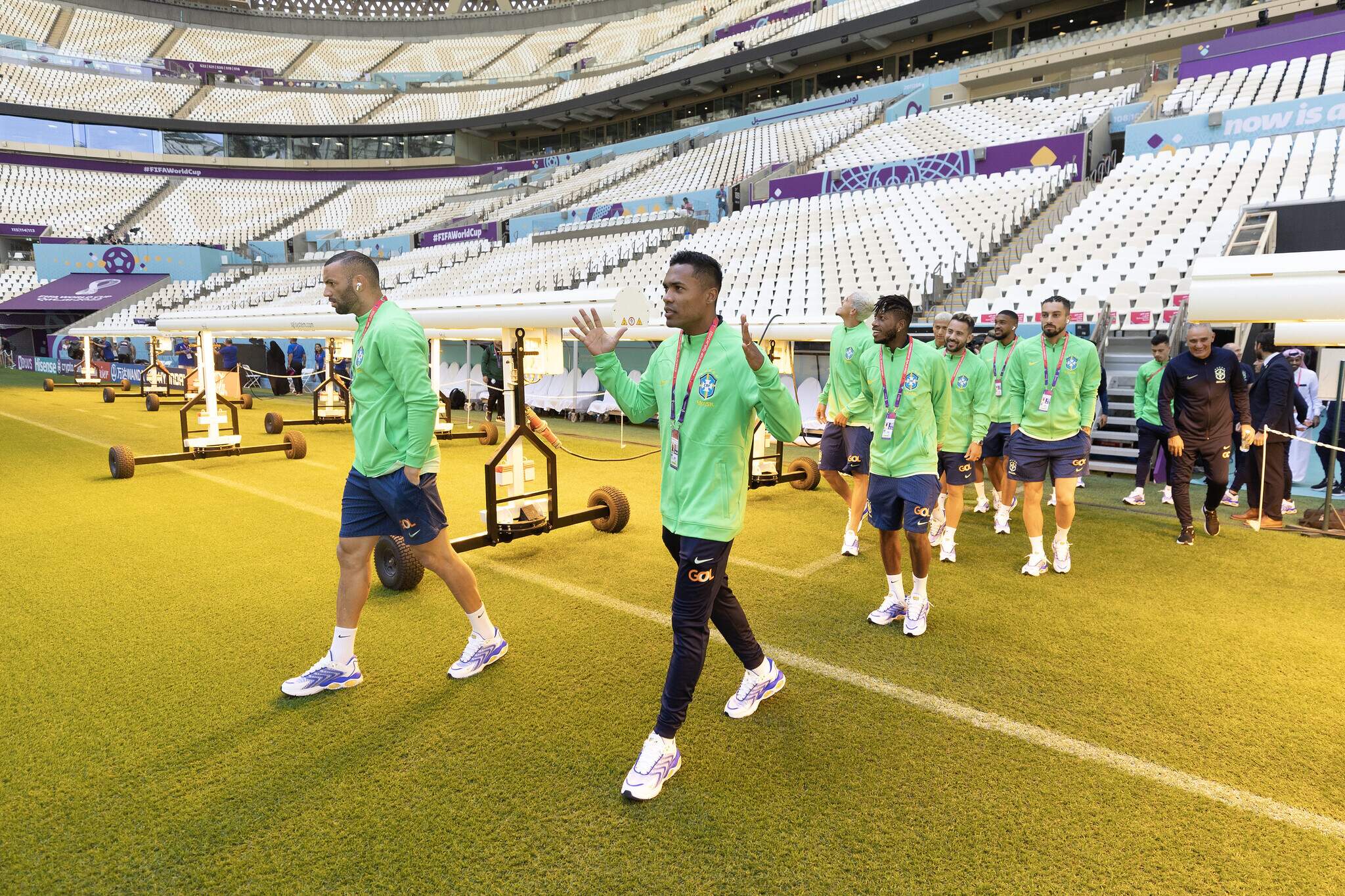 A 2 dias do jogo do Brasil na Copa, venda de fogos segue “tímida