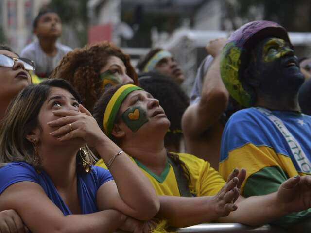 Haja cora&ccedil;&atilde;o! Especialista alerta para cuidados card&iacute;acos durante jogos da Copa