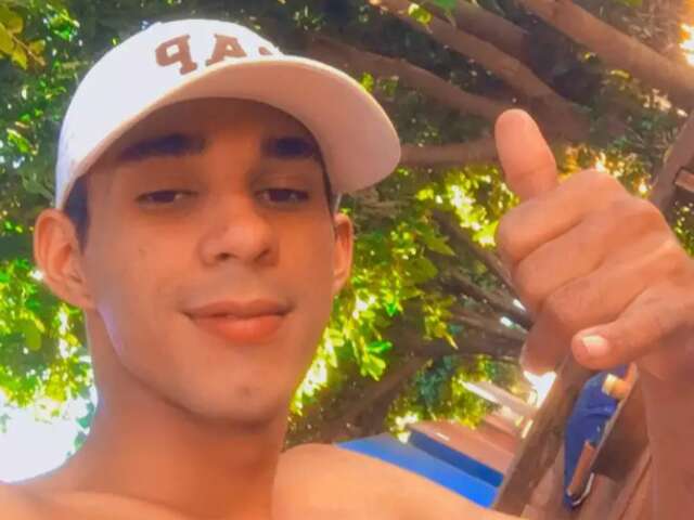 Jovem &eacute; morto com peda&ccedil;o de garrafa no pesco&ccedil;o durante confus&atilde;o em bar