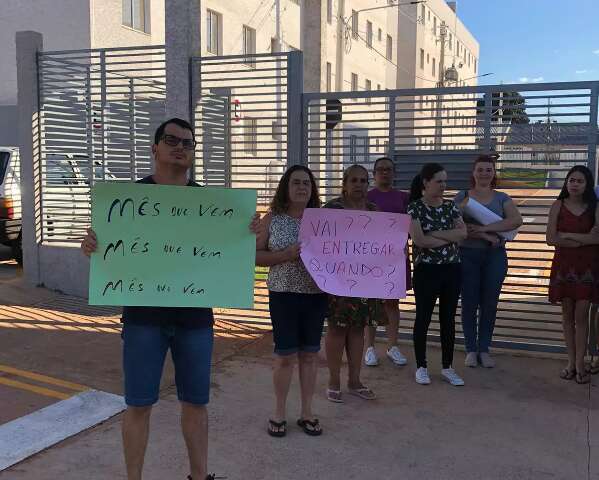 Atraso de 3 meses na entrega revolta compradores de residencial no Monte Castelo
