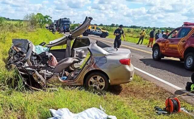 Mulher morre em acidente com carro dirigido por vereador em MS