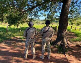 Agentes da PF em local de buscas da Operação Ceuci Mirim, nesta terça-feira (Foto: Divulgação)