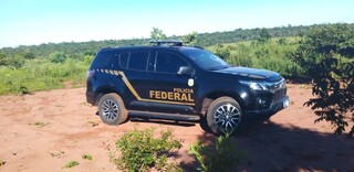 Viatura da Polícia Federal em área indígena onde buscas foram feitas hoje (Foto: Divulgação)