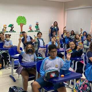 As crianças têm acesso a um projeto pedagógico com ensino bilíngue, musicalização e educação financeira. (Foto: Divulgação)