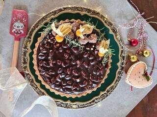 Torta de castanhas com chocolate e caramelo integra o novo cardápio. (Foto: Divulgação)