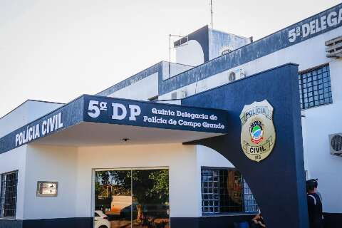 Idoso perde R$ 13 mil em golpe no caixa de supermercado  