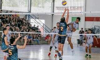 Jogo do naipe masculino da Liga MS de vôlei (Foto: Divulgação)